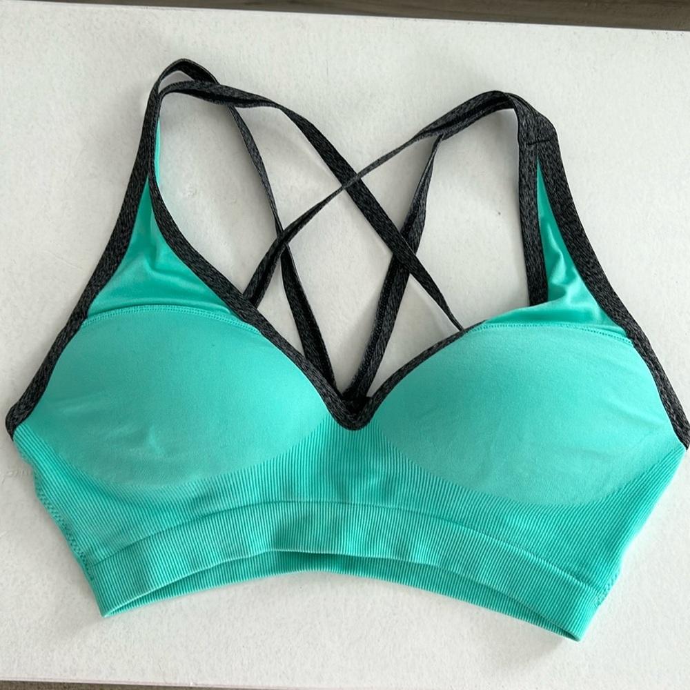 Victorias Secret PINK push up sports bra